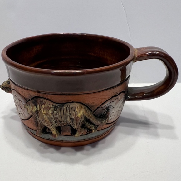 Vintage Mug LELAND SHAW STUDIO ART POTTERY 3D  Pottery signed lion - Picture 5 of 7